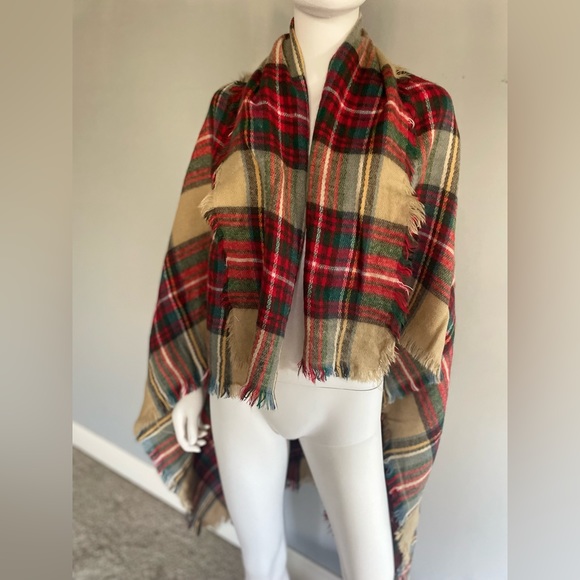 Plaid scarf/shawl - Picture 7 of 10